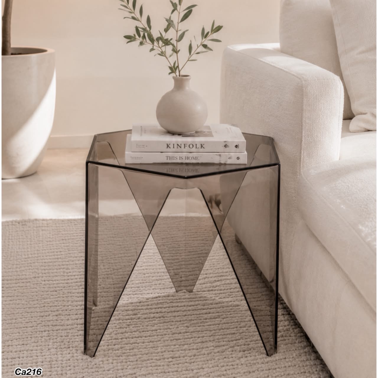 Mesa auxiliar acrílico gris de triángulos 40cm* 40cm* 43cm